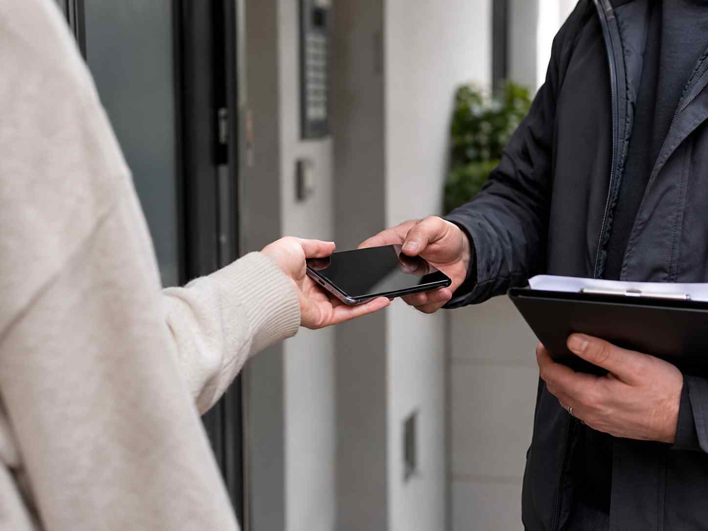 Preuzimanje telefona - Servis mobilnih telefona Ekotel Beograd